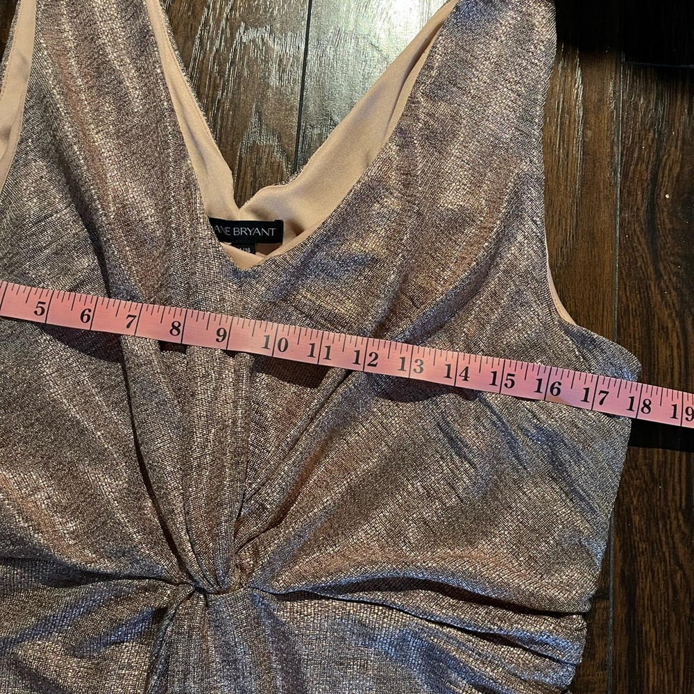 Elegant Metallic Rosegold Sleeveless Dress Size 14/16 - Picture 9 of 14